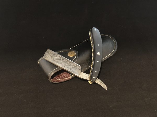 Handmade Damascus Straight Razor - Black Bone