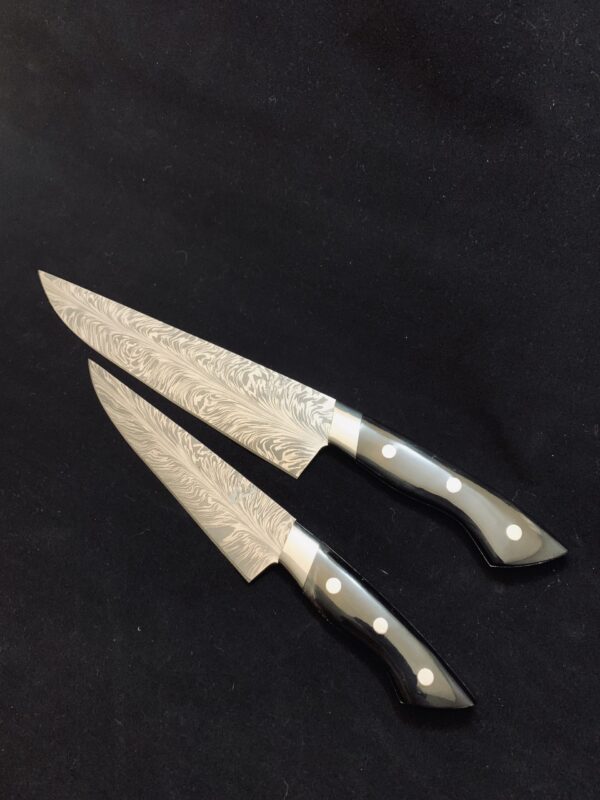 2 Piece Feather Damascus Chef Set - with FREE Knife Rack - Image 3